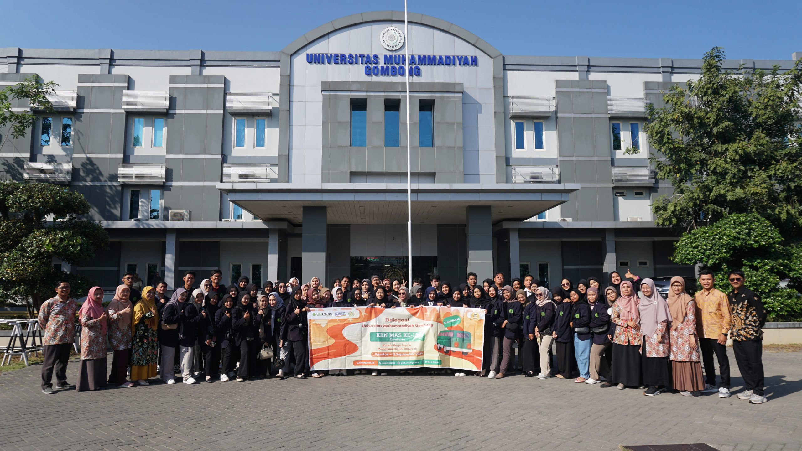 Universitas Muhammadiyah Gombong Lepas 60 Mahasiswa Farmasi untuk KKN-MAS di Surakarta