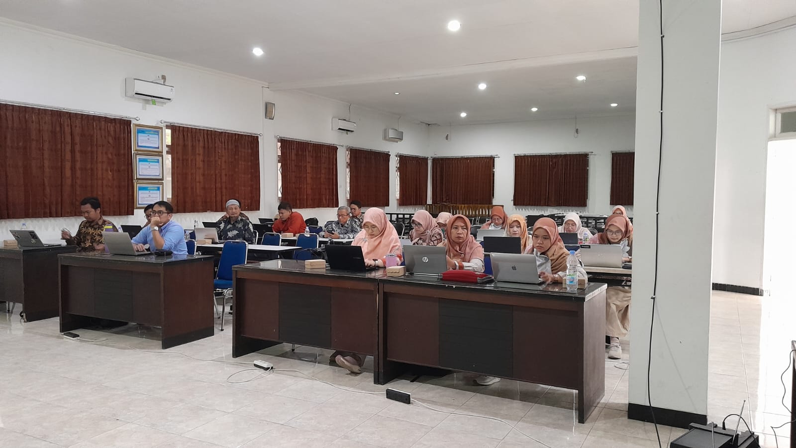 RAPAT PERSIAPAN PEMBELAJARAN SEMESTER GASAL TA 2024/2025 PRODI S1 FARMASI